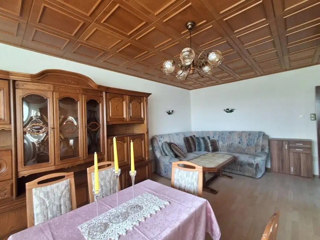 "Miethaus mit Terrasse und Garten - Breitenlee - Neuessling"