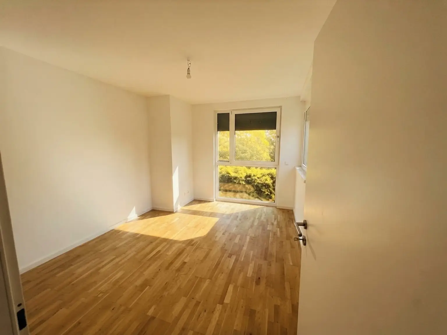 Traumhaftes Einfamilienhaus in Wien mit Garten, Terrassen und Stellplatz - Miete oder Kauf