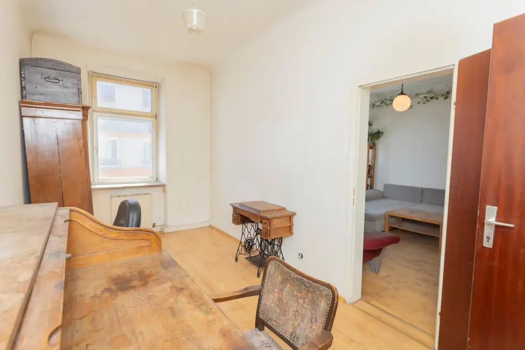 Investieren oder selbst gestalten – 3.Zimmer - 63 m² Altbaujuwel im 16. Bezirk