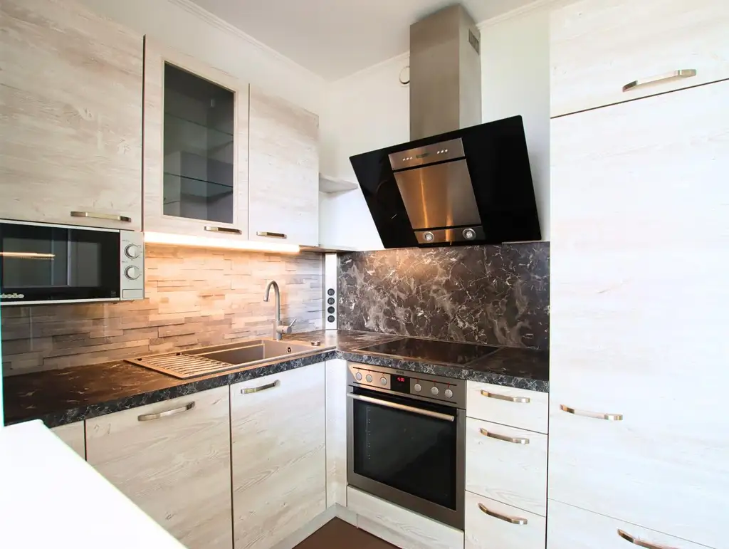 WIE NEU! Moderne 2 Zimmer Wohnung mit Loggia in Top Lage!