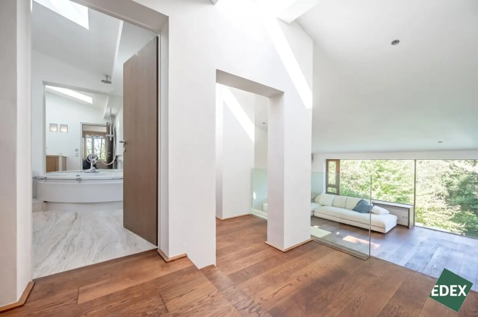 Ankommen, Aufatmen, Genießen - Villa mit Garten, Pool und Dachterrasse an den Weinbergen am Mauerer Berg