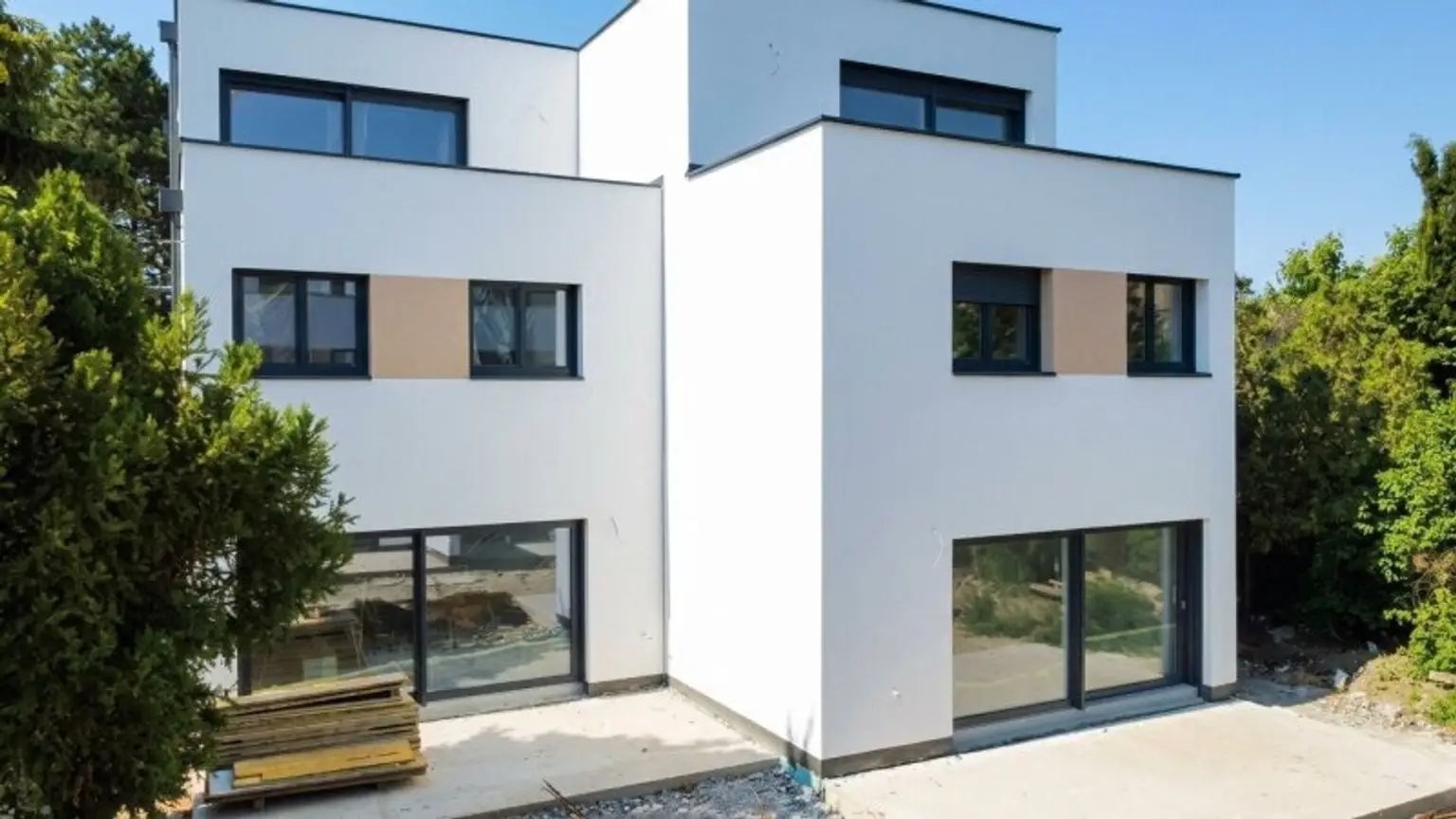Traumhafte Ruhelage - Hochwertige Doppelhaushälfte mit 5 Zimmer + Keller - Eigengrund - Belags- oder Schlüsselfertig