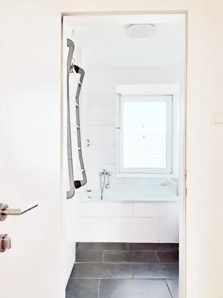 Eine helle Wohnung im Grünen!