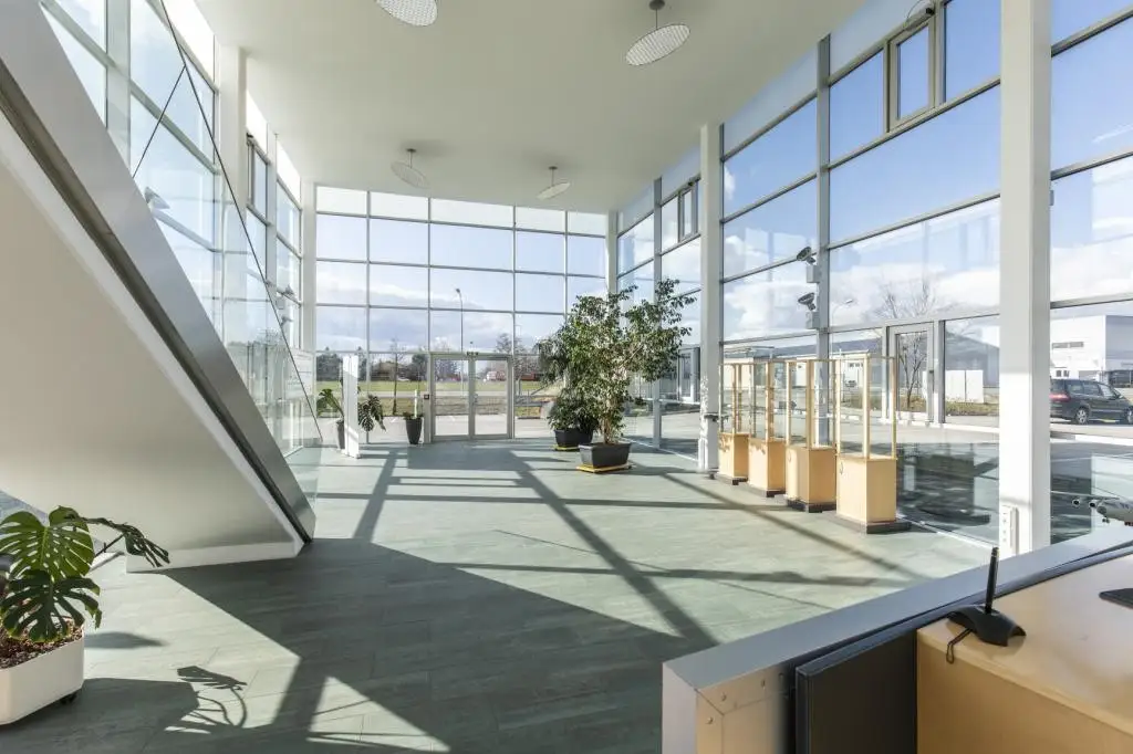 Modernes und attraktives Bürogebäude