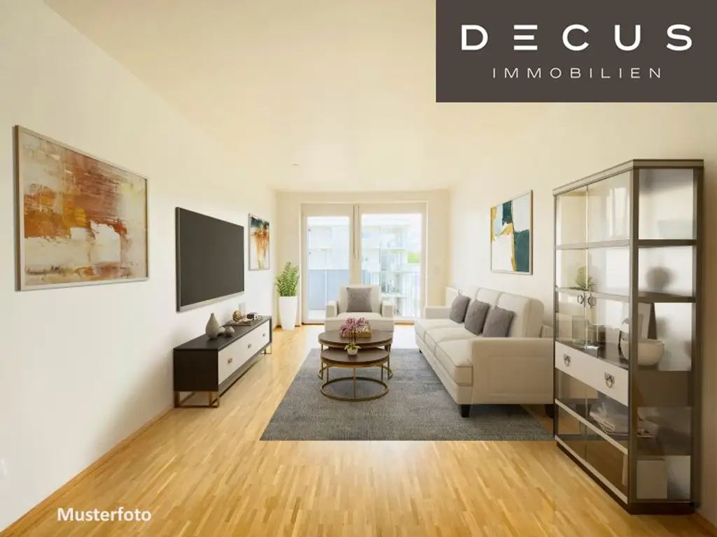 | RUHIGE LAGE | BALKON | 2-ZIMMER WOHNUNG