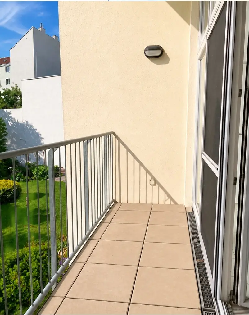 Loggia I
