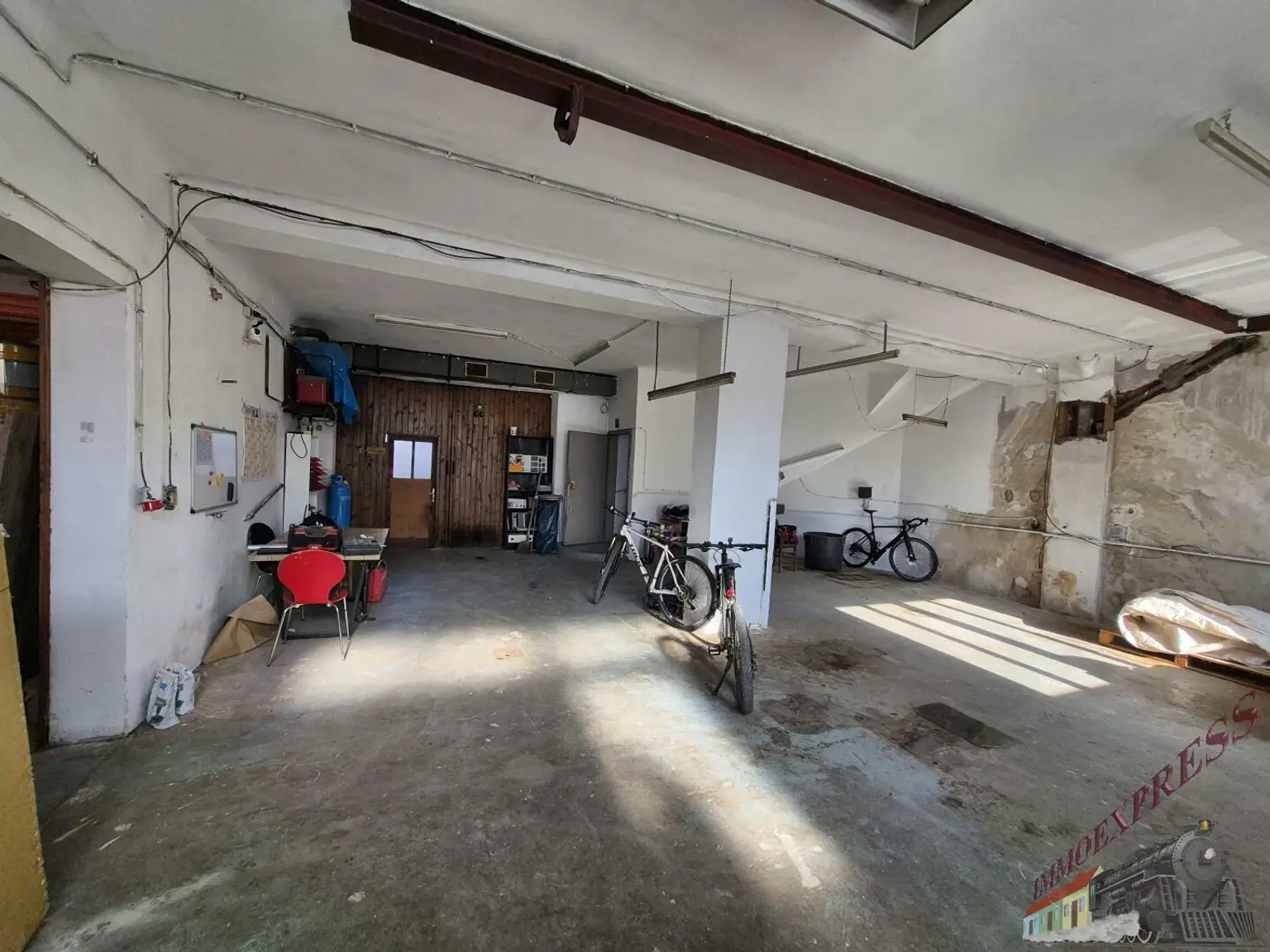 Ideal für Ihre Firma- inklusive Mitarbeiterwohnungen und vielem mehr