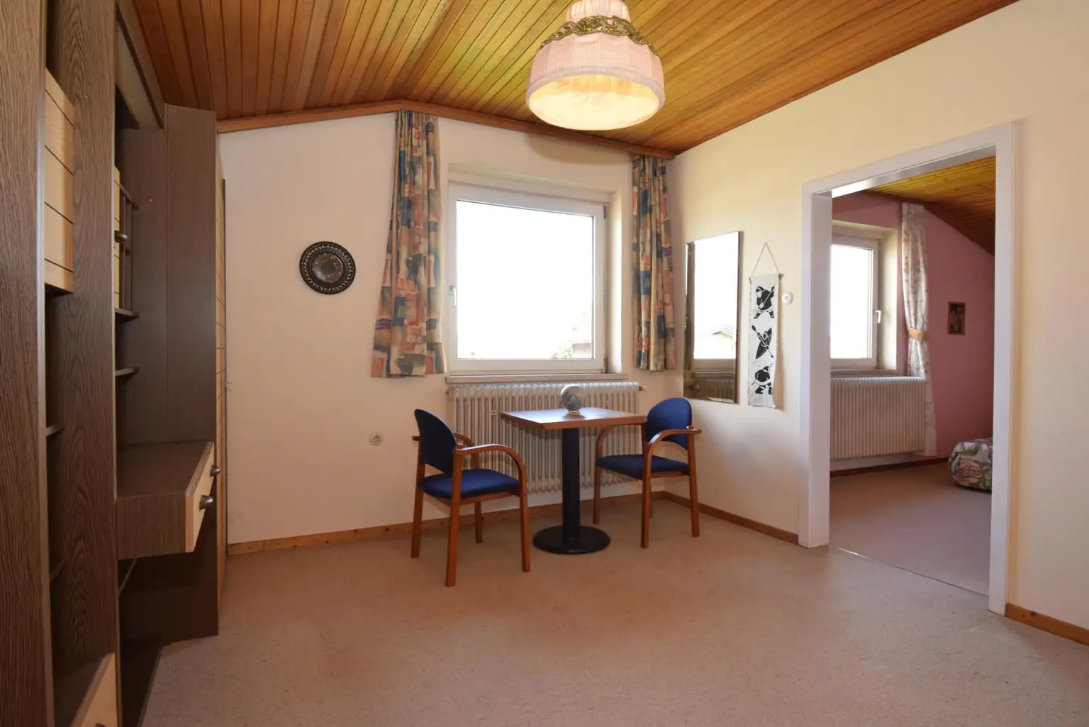 Vorzimmer vor Schlafraum