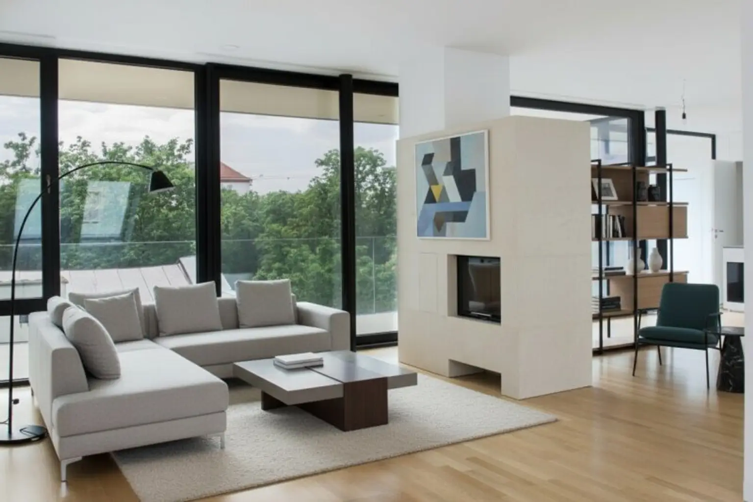 Elegante DG-Maisonette mit Terrasse und Blick in den Garten des Palais Schönburg