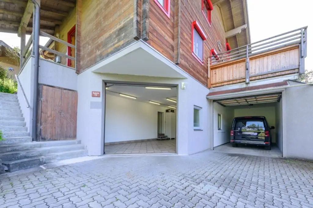 Luxuriöses Wohnhaus in ökologischer Holzbauweise