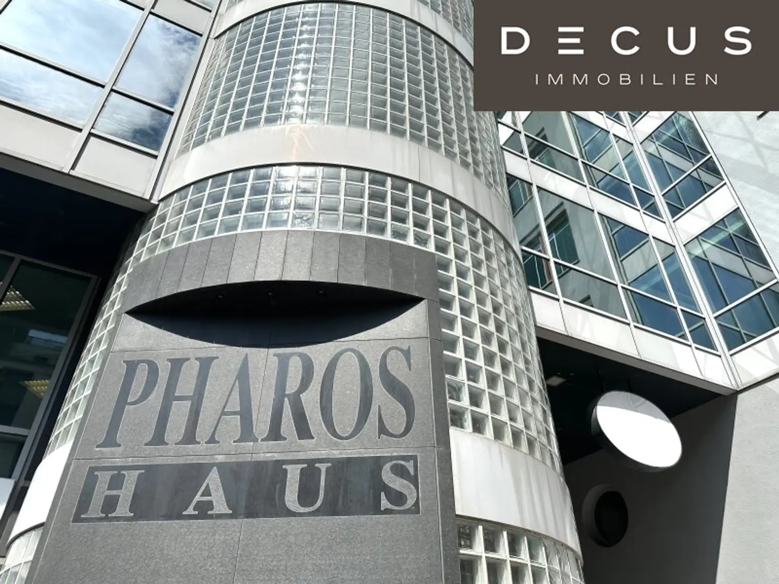 + + + PHAROS HAUS + + + Verkehrsknotenpunkt PRATER + + + gekühltes Büro mit Terrasse + + +