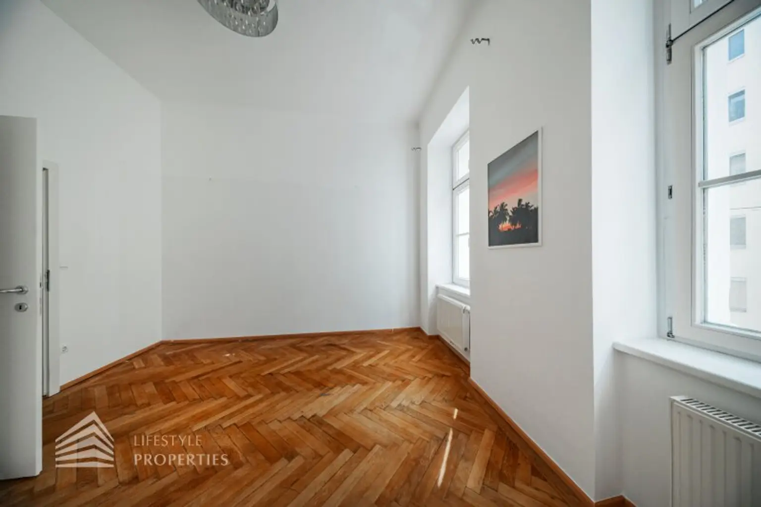Helle 2-Zimmer Wohnung, Nähe Landstraße Hauptstraße