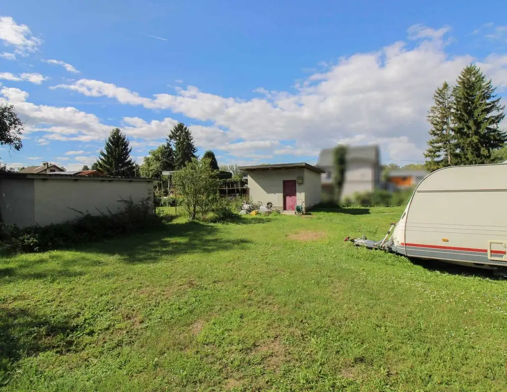 Sonniges Eckgrundstück in gepflegter Einfamilienhaussiedlung nahe Tulln - Naturnah & Bebaubar