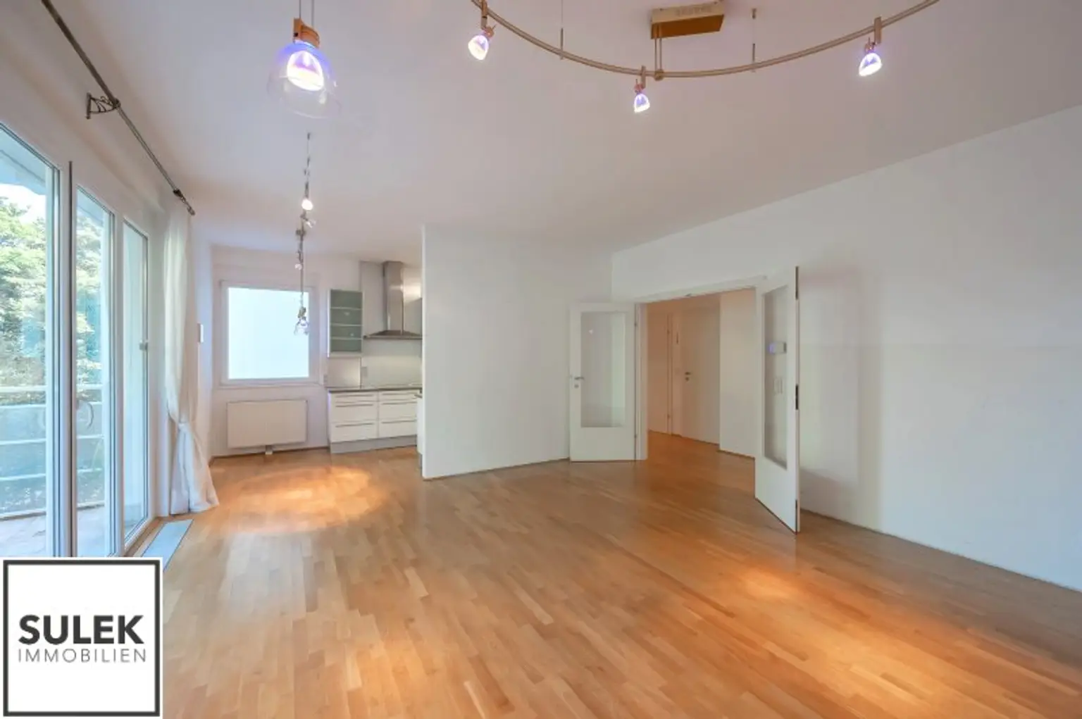 3-Zimmer Wohnung mit Balkon, Grünblick & optionalem KFZ-Stellplatz