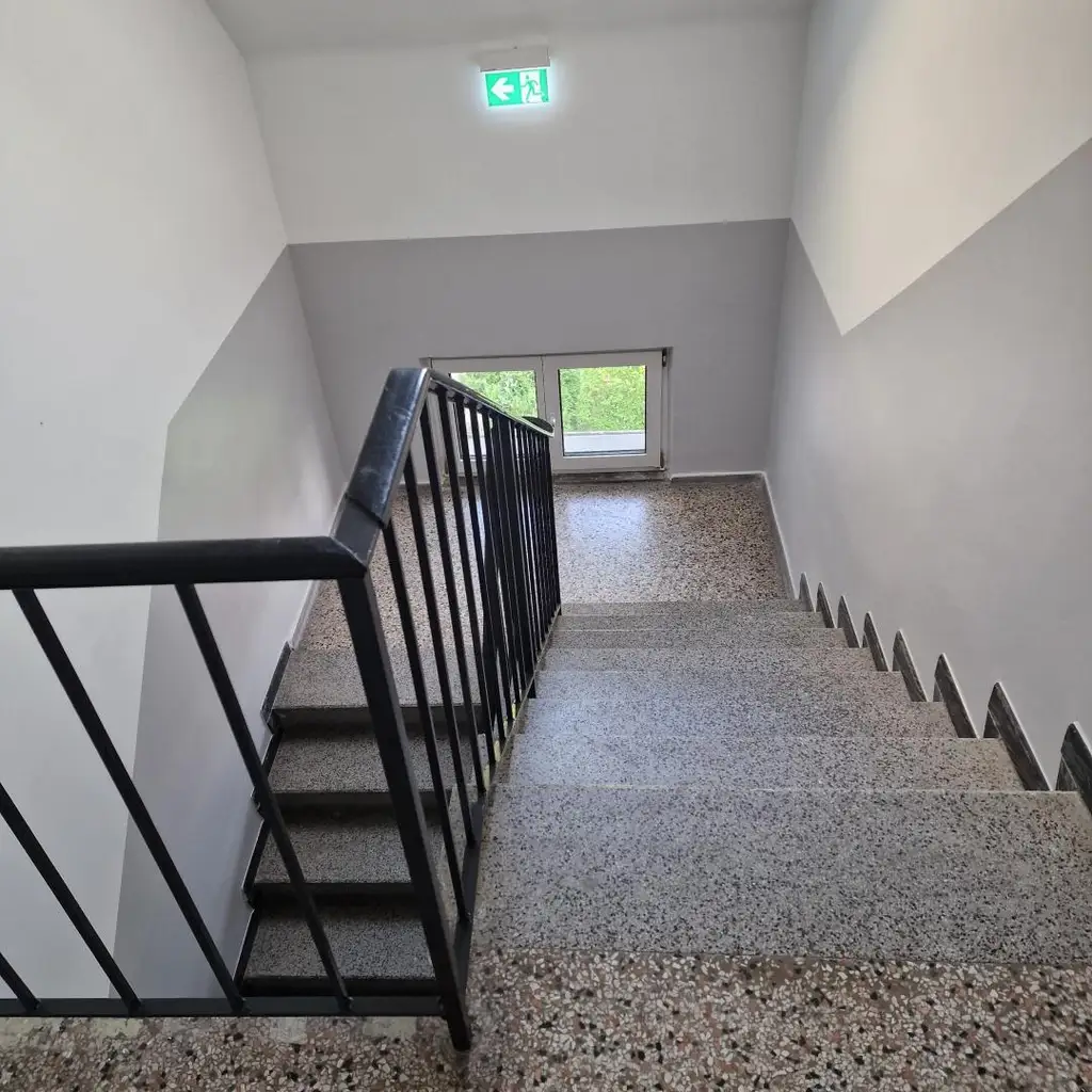 Sanierte 2,5-Zimmer-Wohnung mit neuwertiger Küche!