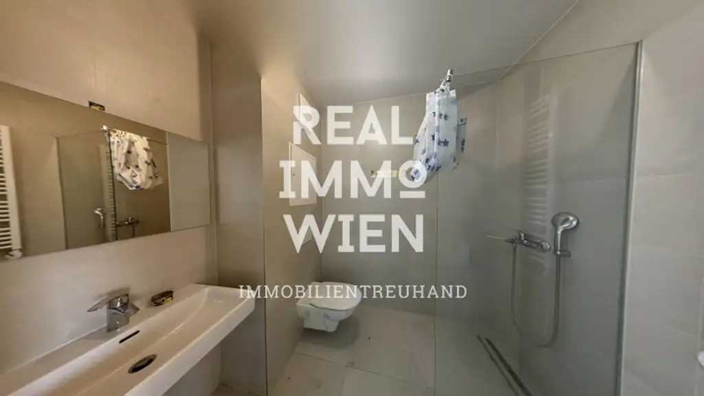Wunderschöne sonnendurchflutete Wohnung mit Balkon im 23. Bezirk!!! Nähe U6 PERFEKTASTRAẞE!! 360°- 3D Grad Besichtigung