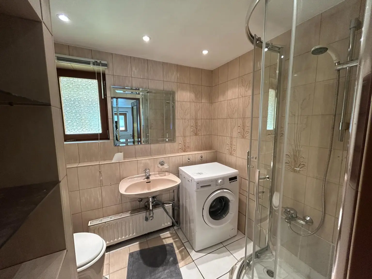 Badezimmer + WC