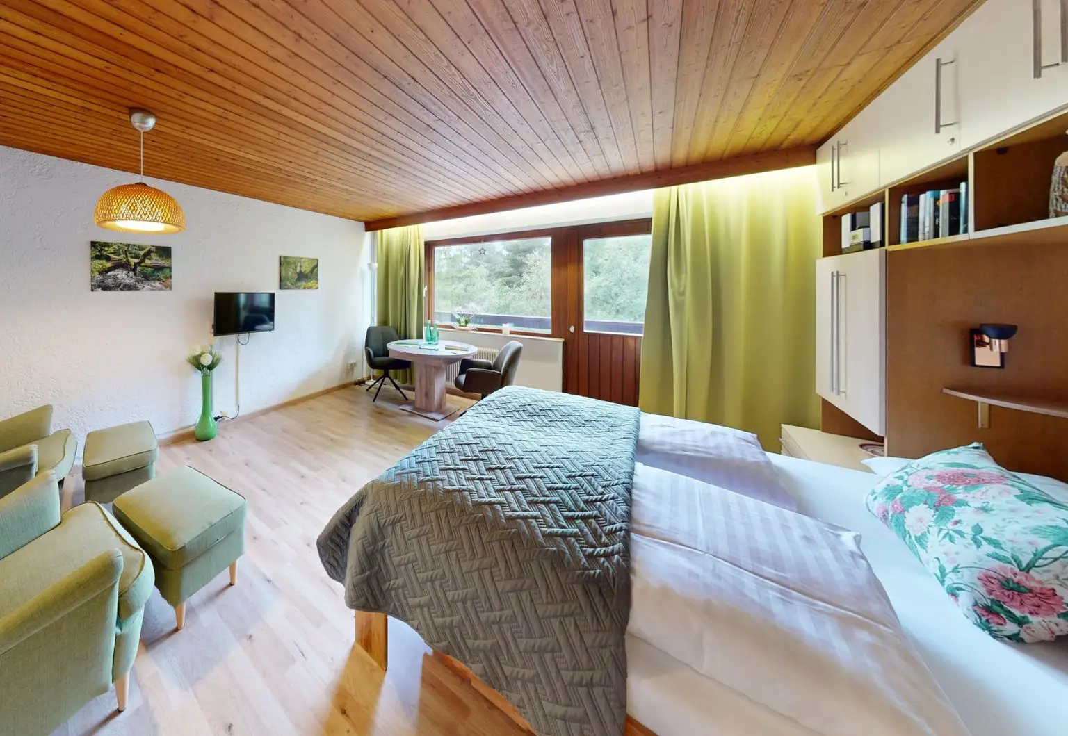 Wohnung - Seefeld - Wohn & Schlafbereich..