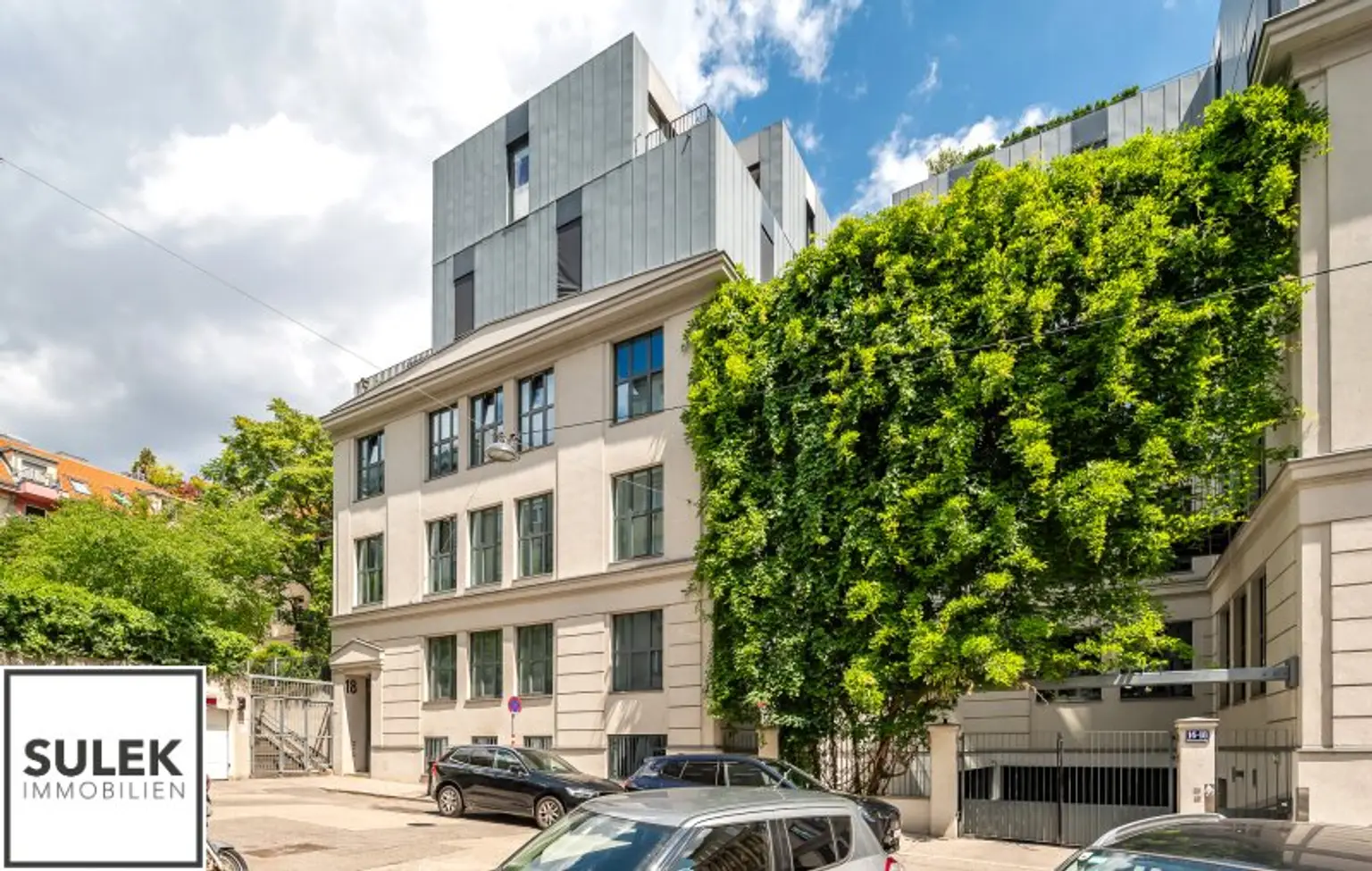 Einzigartige DG-Wohnung mit Loft-Charakter und Terrassen (rd. 165m²) inkl. atemberaubendem Fernblick
