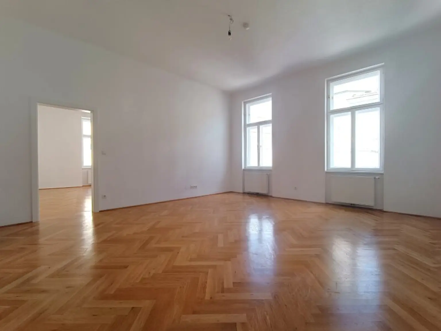 Großzügige 3-Zimmer Altbau-Wohnung in Bestlage! 3. Stock mit Lift! Nähe U4 Margaretengürtel und Pilgramgasse!