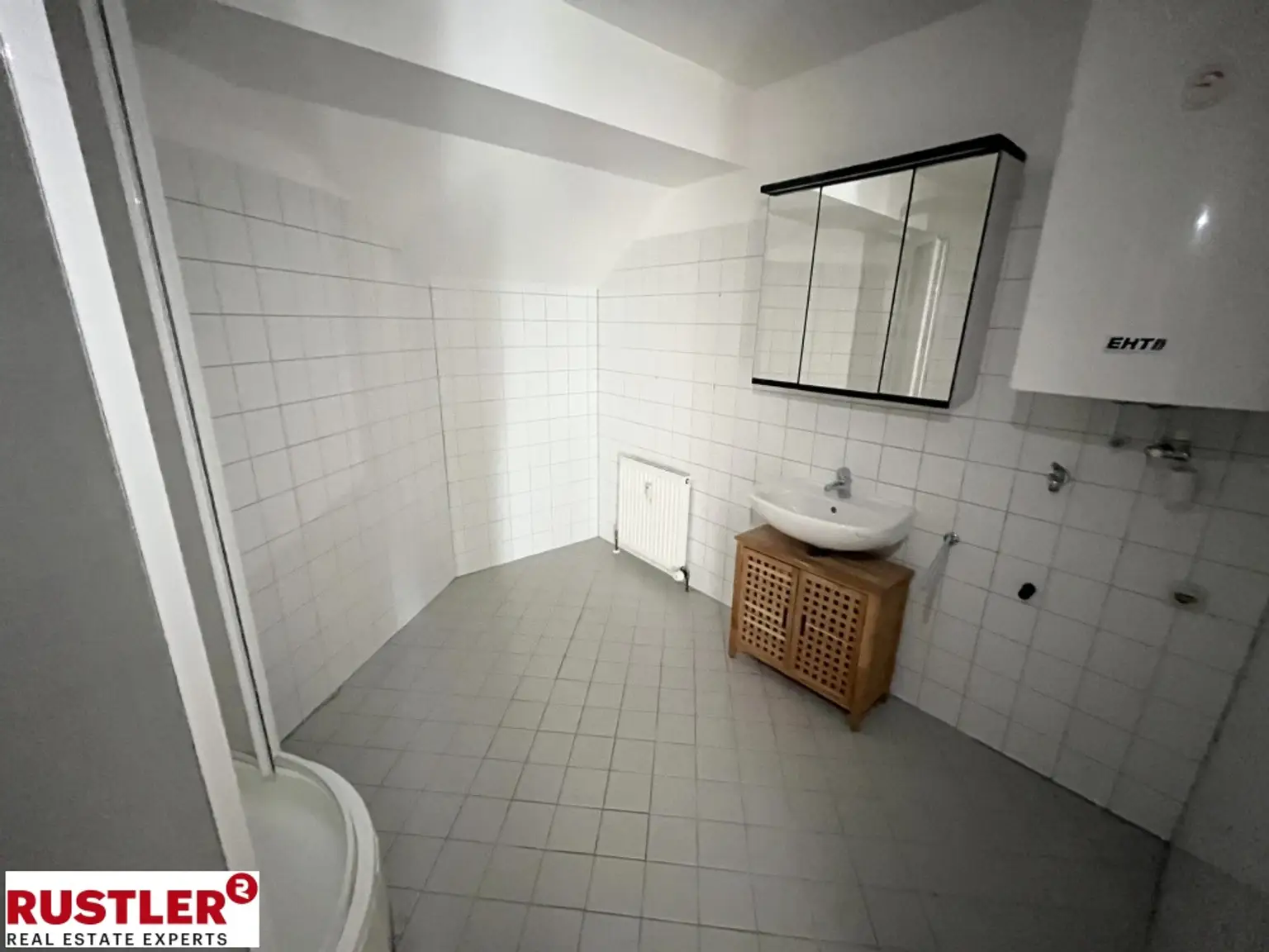 Zentral gelegene 3-Zimmerwohnung mit separater Küche – ab November verfügbar