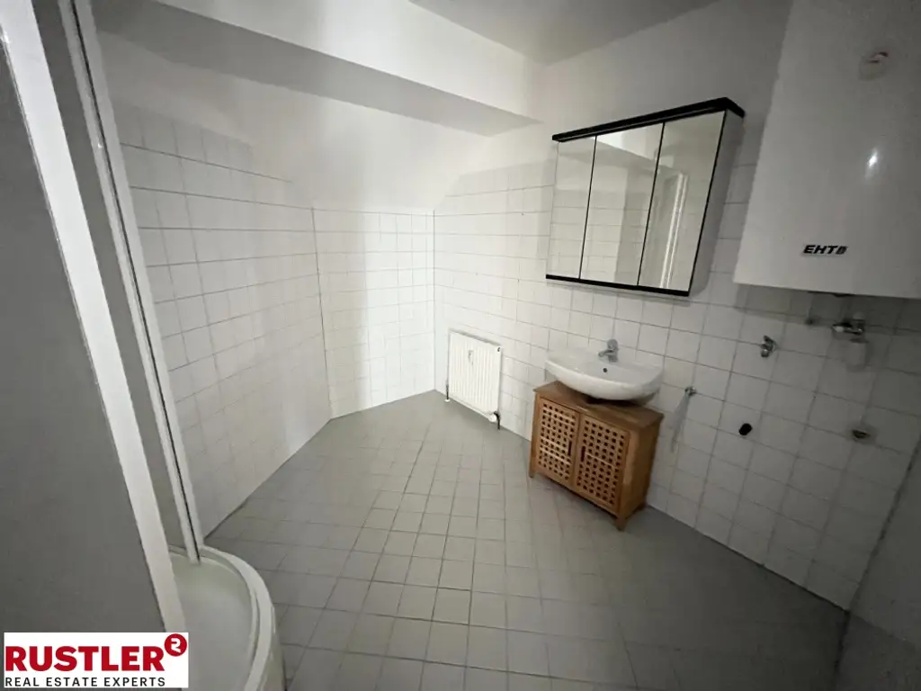 Zentral gelegene 3-Zimmerwohnung mit separater Küche – ab November verfügbar