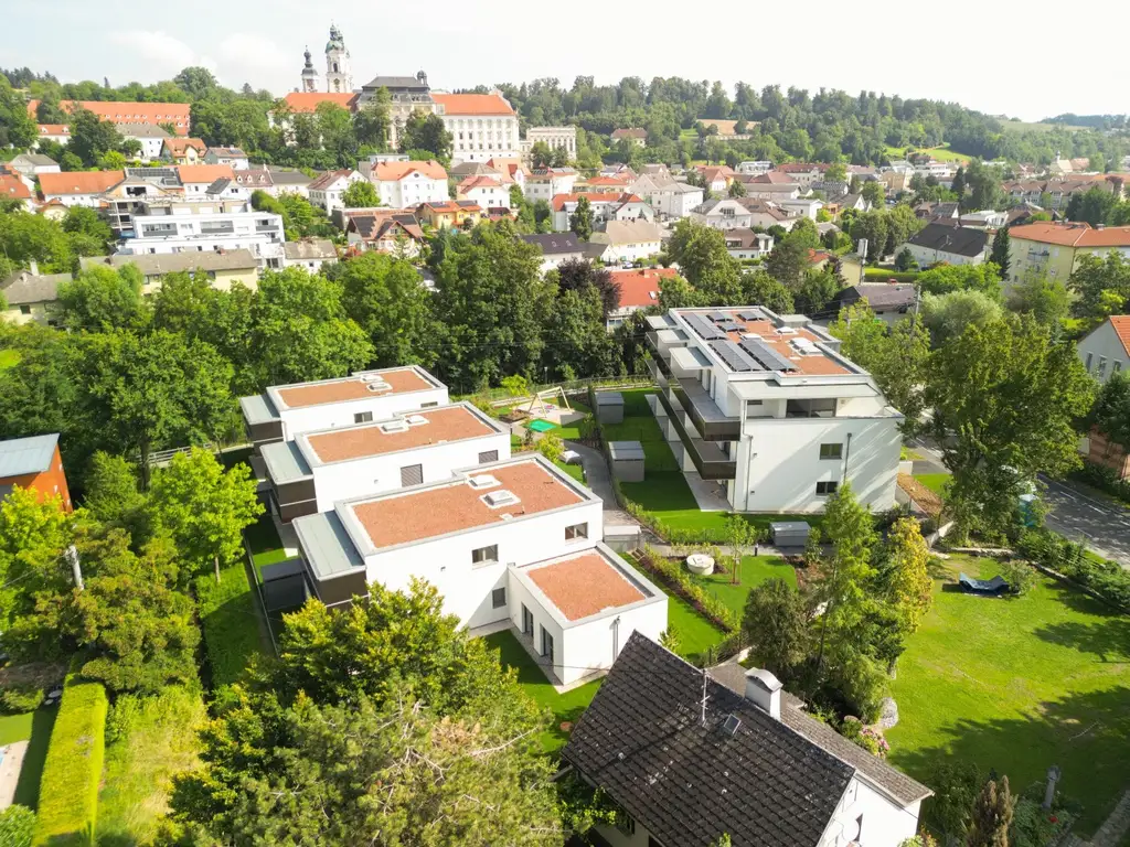 Attraktive 3-Zimmer-Wohnung mit Traumgarten