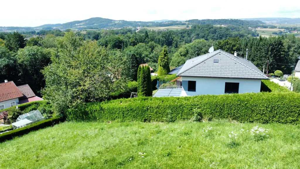 Baugrundstück mit Aussicht!