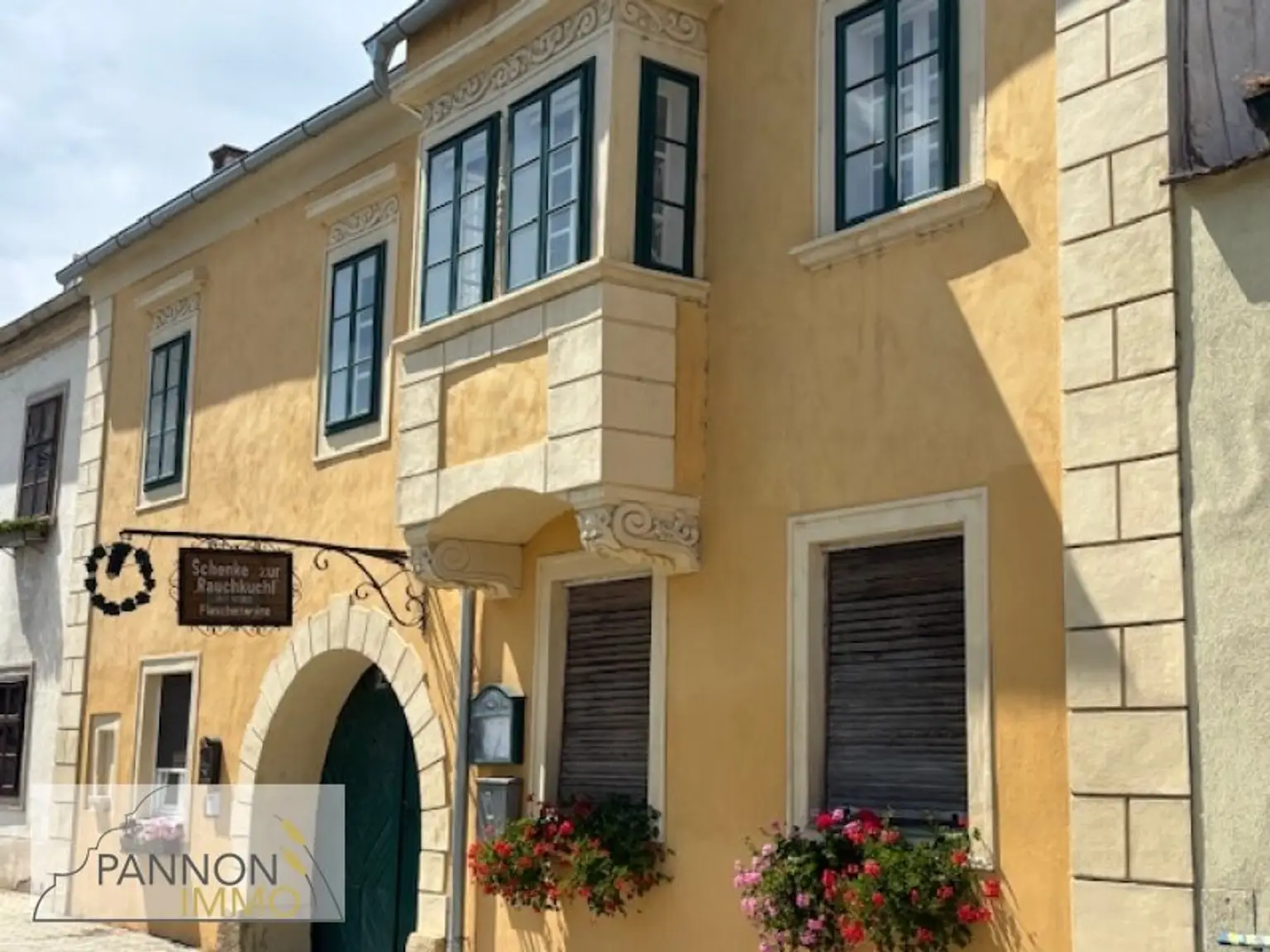 Breitenbrunn - historische (16.Jhd.), neu sanierte Wohnung samt Nebengebäuden und Garten im Ortszentrum