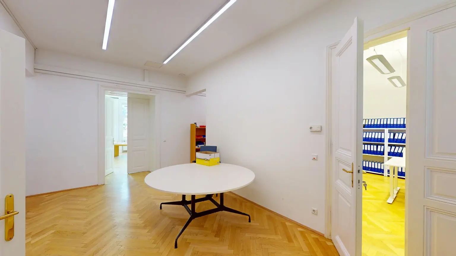 Repräsentatives Altbau-Office am Börseplatz – Nachmieter ab ca. Oktober 2025 gesucht