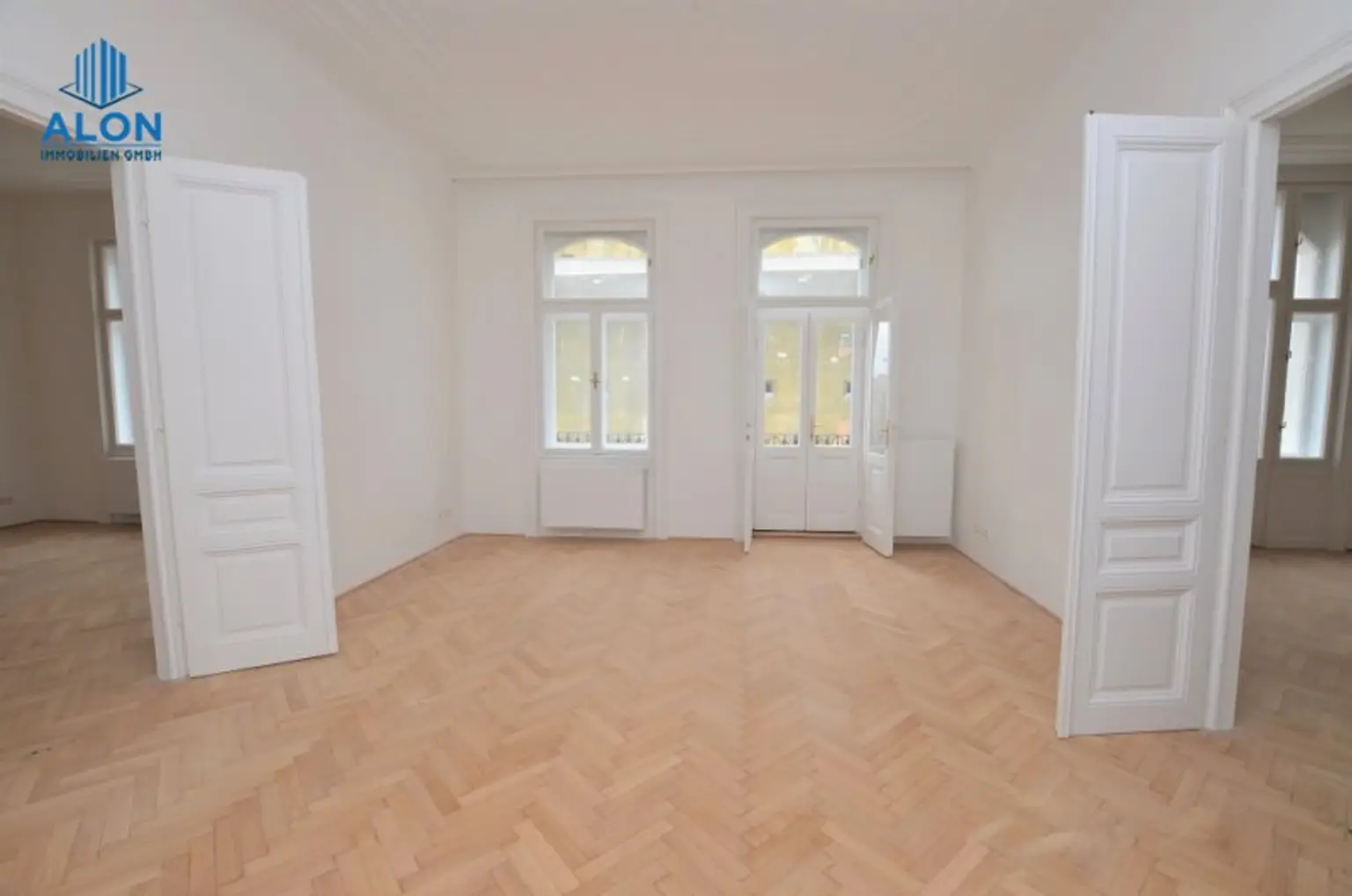 Erstklassige 4-Zimmer-Wohnung mit 2 Balkone | 2 Bäder | Klimaanlage | Arenbergpark