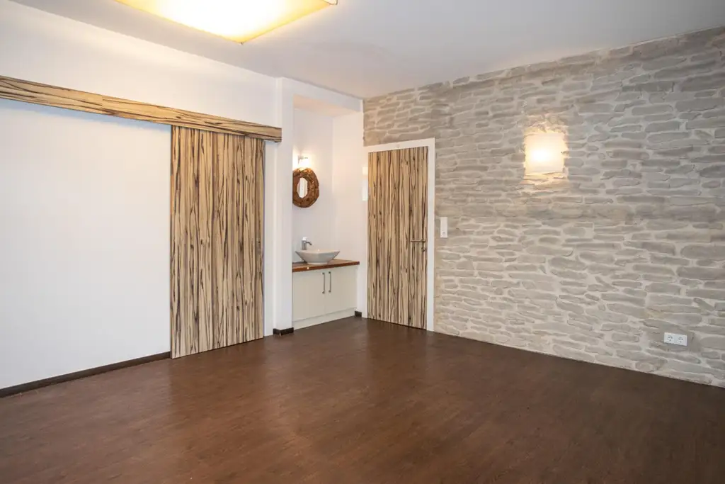 Provisionsfrei! Bezugsfertige Arztpraxis direkt im Dorfzentrum in Toplage
