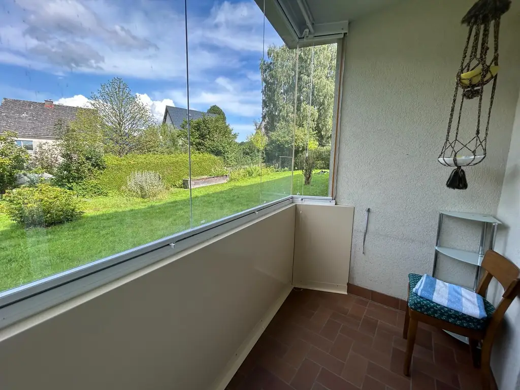 Sehr gepflegte 3-Zimmer Wohnung mit Loggia!