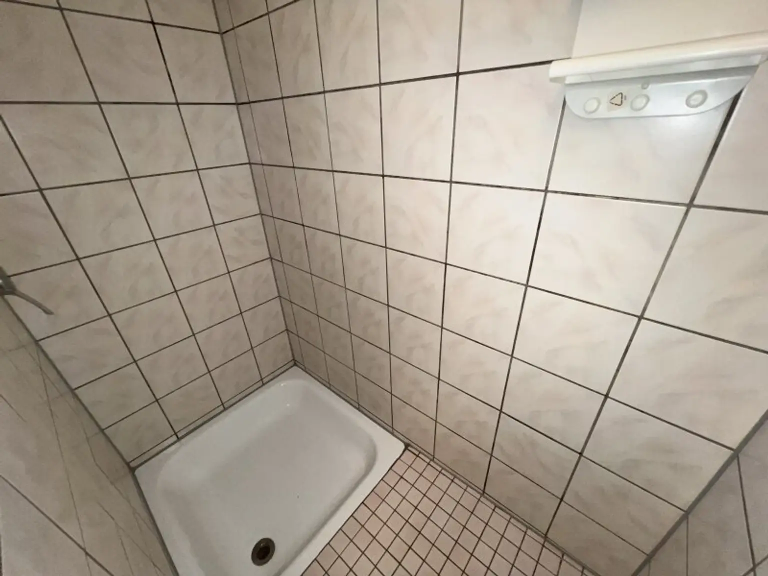 GÄSTEHAUS mit 17 abgeschlossenen Appartements zu vermieten!