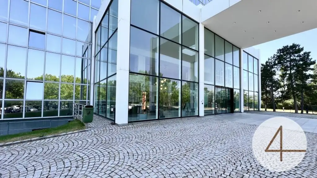 Ab 12€/m2 Büroflächen bis 2.200m2 - individuell Flächengrößen verfügbar -  Parkplätze - gute Verkehrsanbindung
