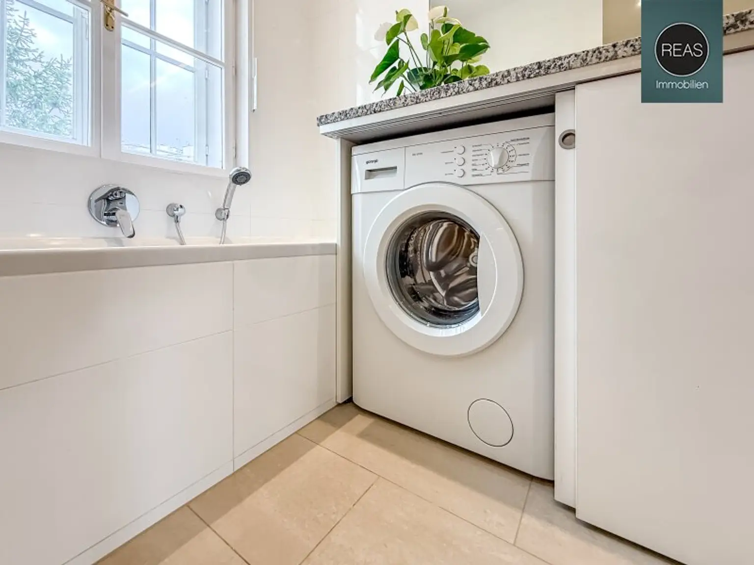 Provisionsfrei: Vollausgestattetes Apartment mit Möblierung und Balkon in Sieveringer Bestlage! Klimatisiert!