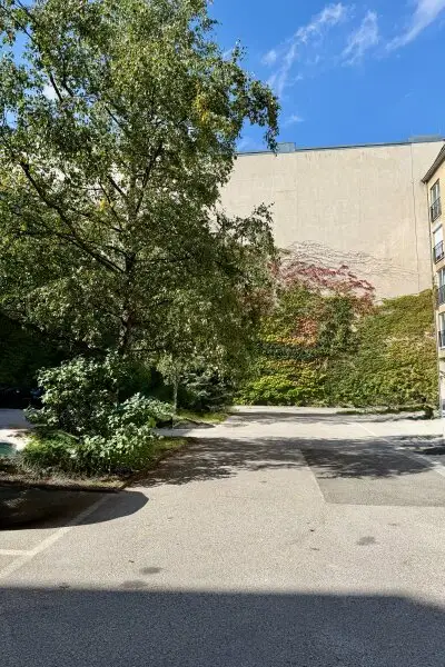 Sehr gut aufgeteilte 2 Zimmer Wohnung mit separater Küche