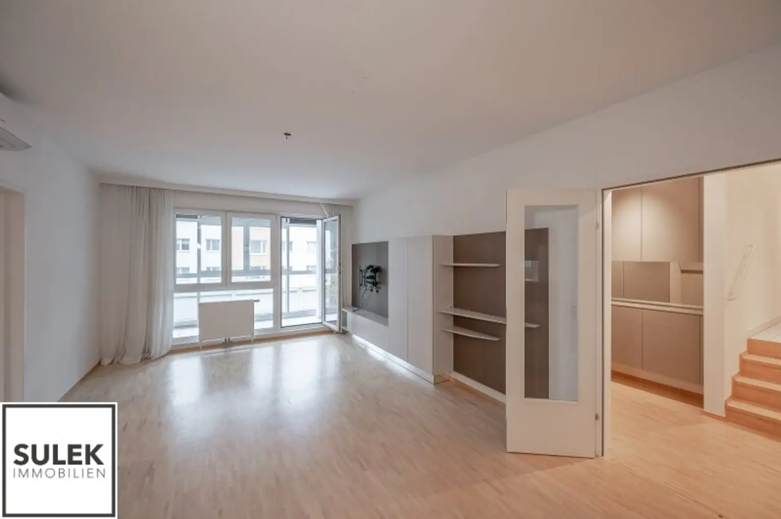 Gut geschnittene 4-Zimmer-Neubauwohnung mit großer Loggia - teilmöbliert - sofort beziehbar!