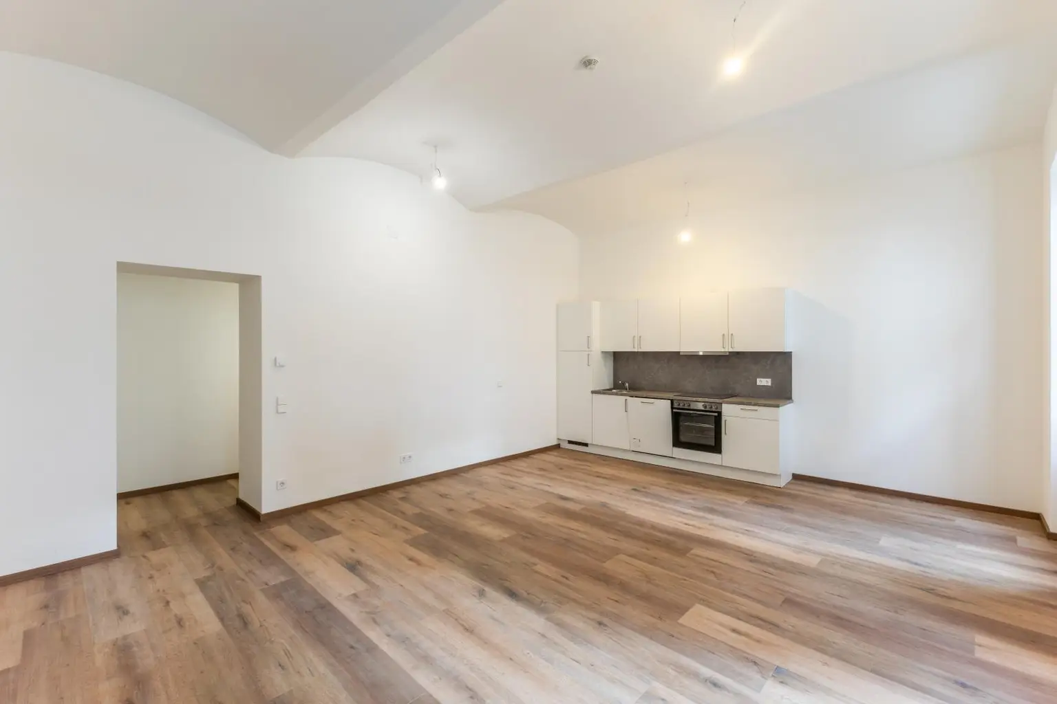 Erdgeschoßwohnung mit separatem Eigengarten