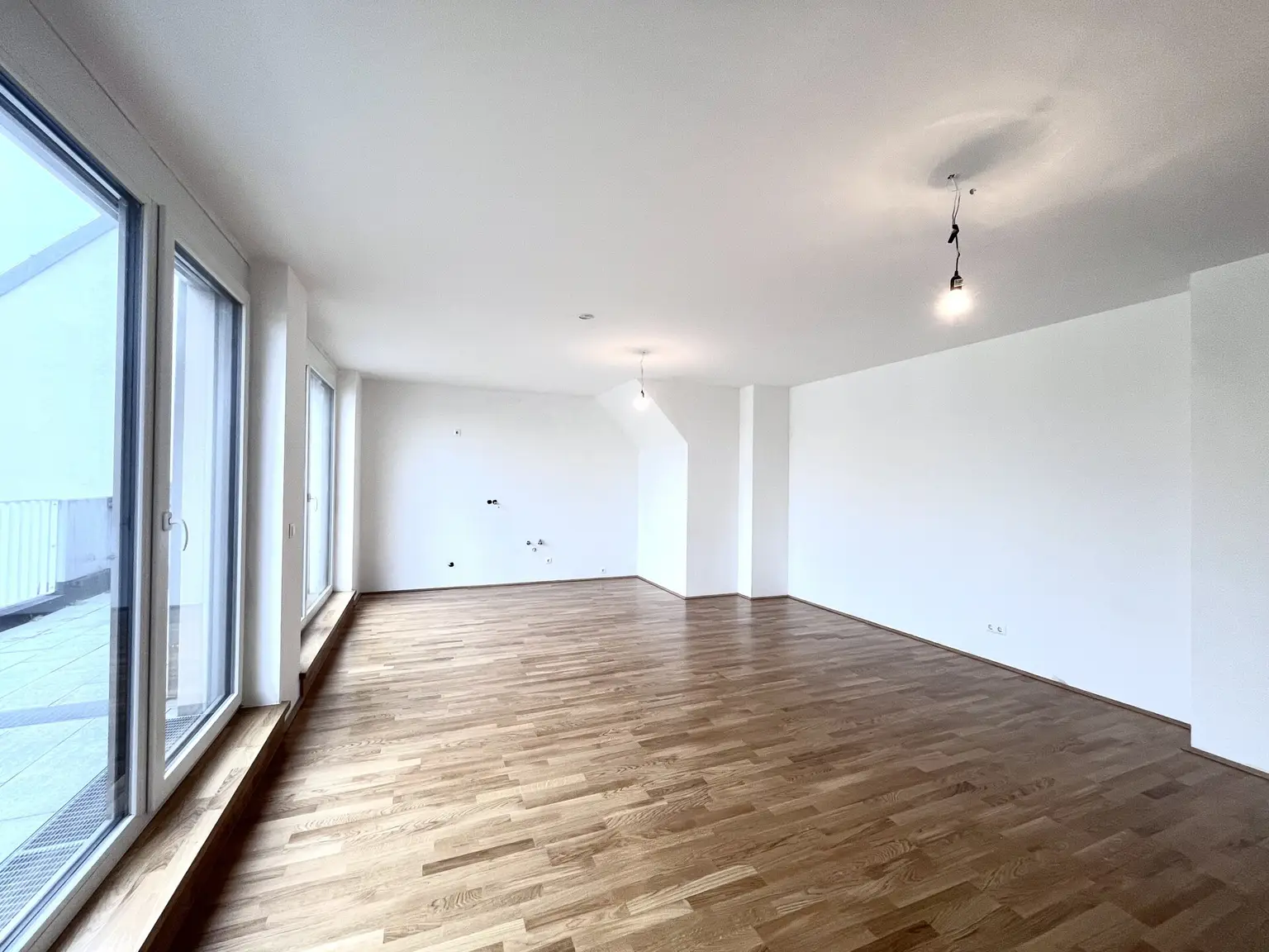 Dachgeschoß mit 3 Zimmer und 2 Terrassen!