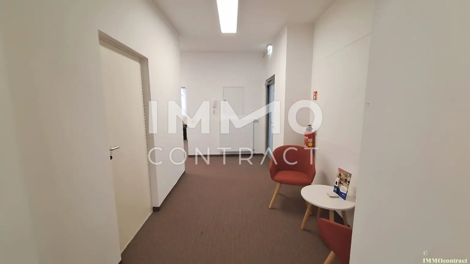 Zentrale Büroflächen am Hauptplatz von Amstetten, 1. Stock, Lift, möbliert, 178,74 m² Nutzfläche, klimatisiert