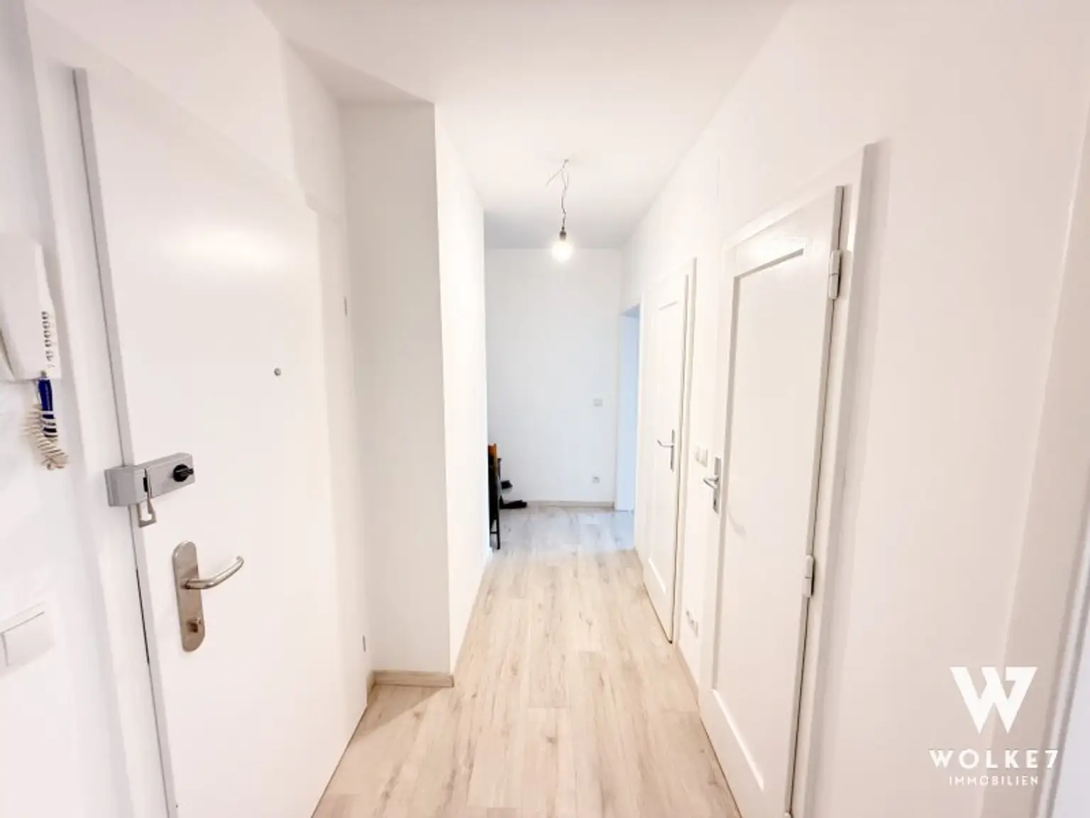 Charmante Wohnung mit Blick auf die Kirche – generalsanierte Anlage in Toplage von Simmering