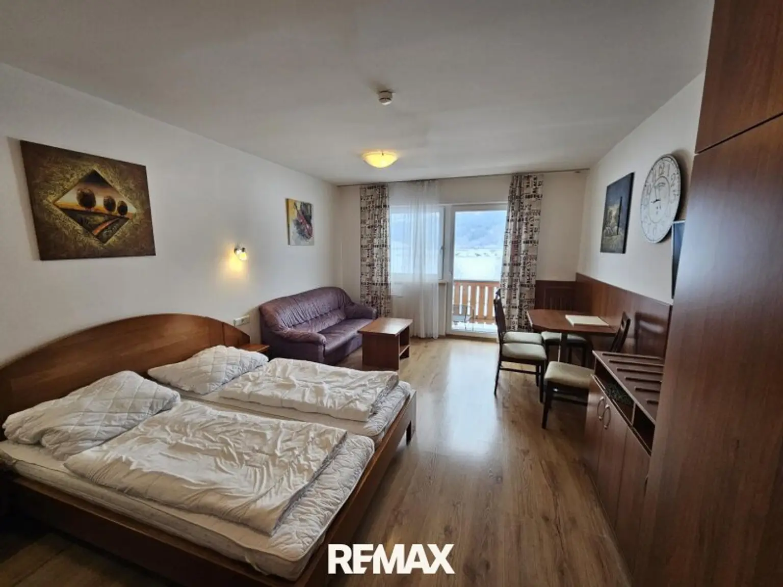 Wohn-Schlafbereich mit Aussicht