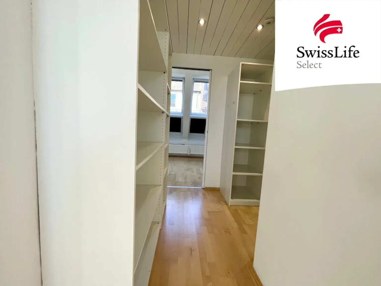 Besondere Penthousewohnung mit begehbarem Kleiderschrank & Südost-Terrasse