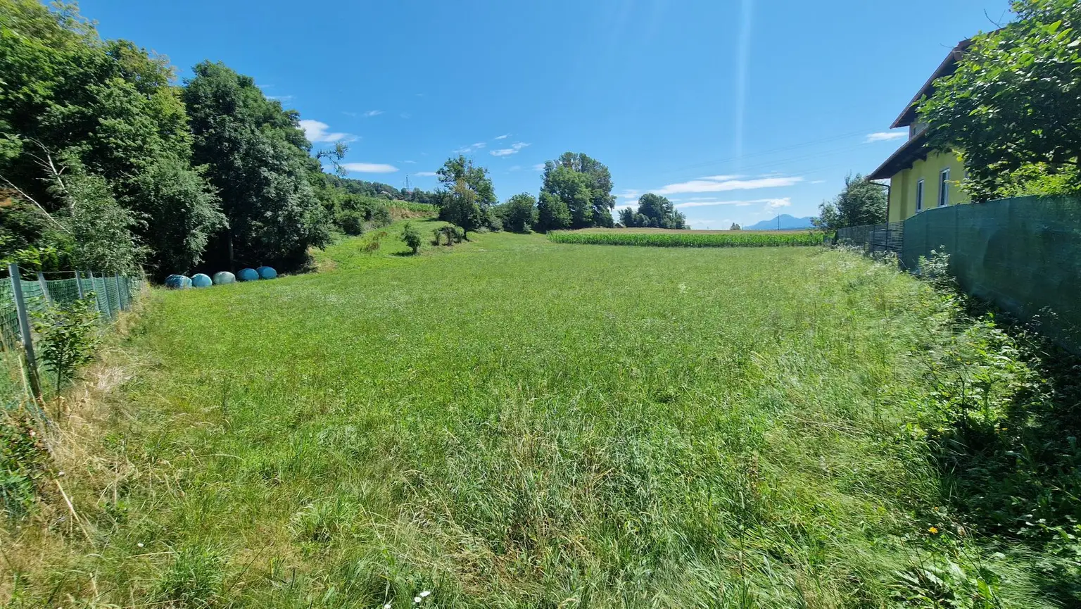 Traumhaftes, ca. 3.109 m² großes Baugrundstück mit Blick auf die Karawanken im Bezirk Völkermarkt