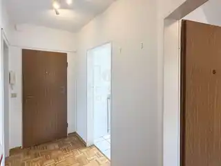 Flur DG Li