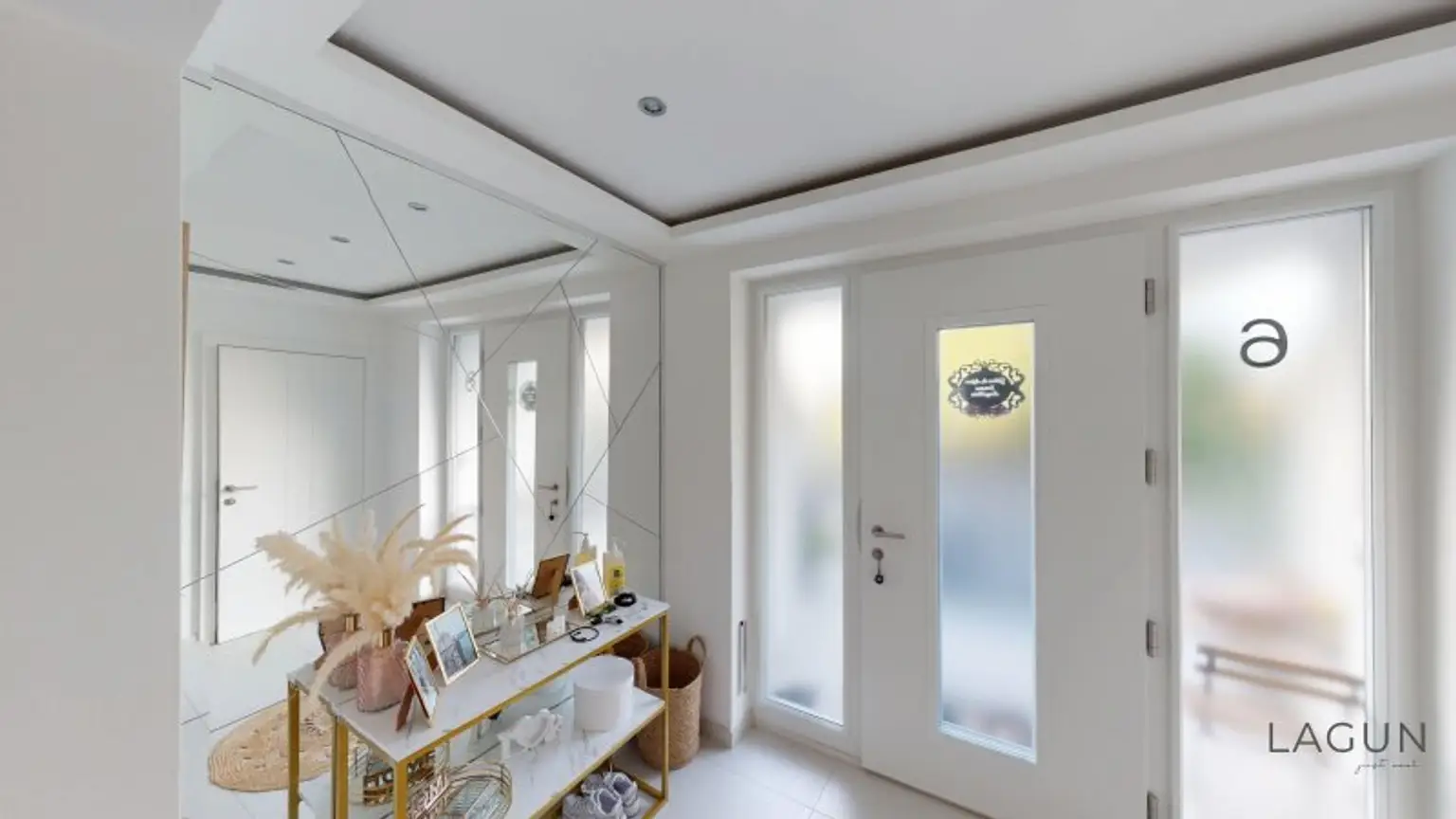 Hochwertiges Luxus-Einfamilienhaus in Maria-Lanzendorf