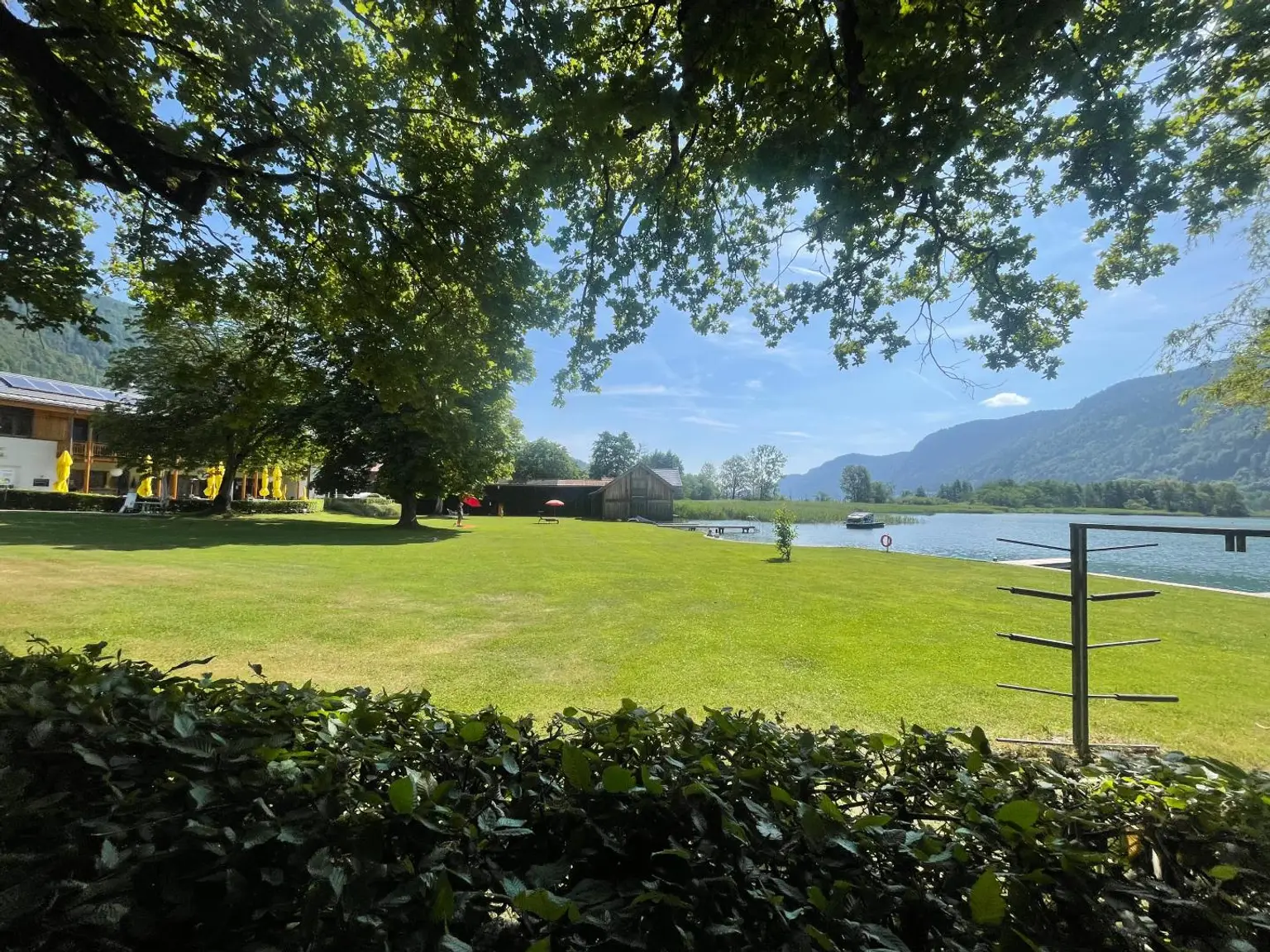Helle und großzügige Gartenwohnung  in unmittelbarer Nähe zum malerischen Ossiachersee