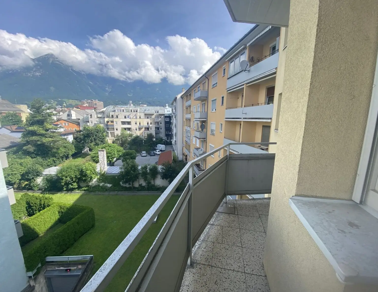 Gering renovierungsbedürftige Wohnung mit Balkon und Loggia in guter Lage Innsbruck - Ihr neues Zuhause!