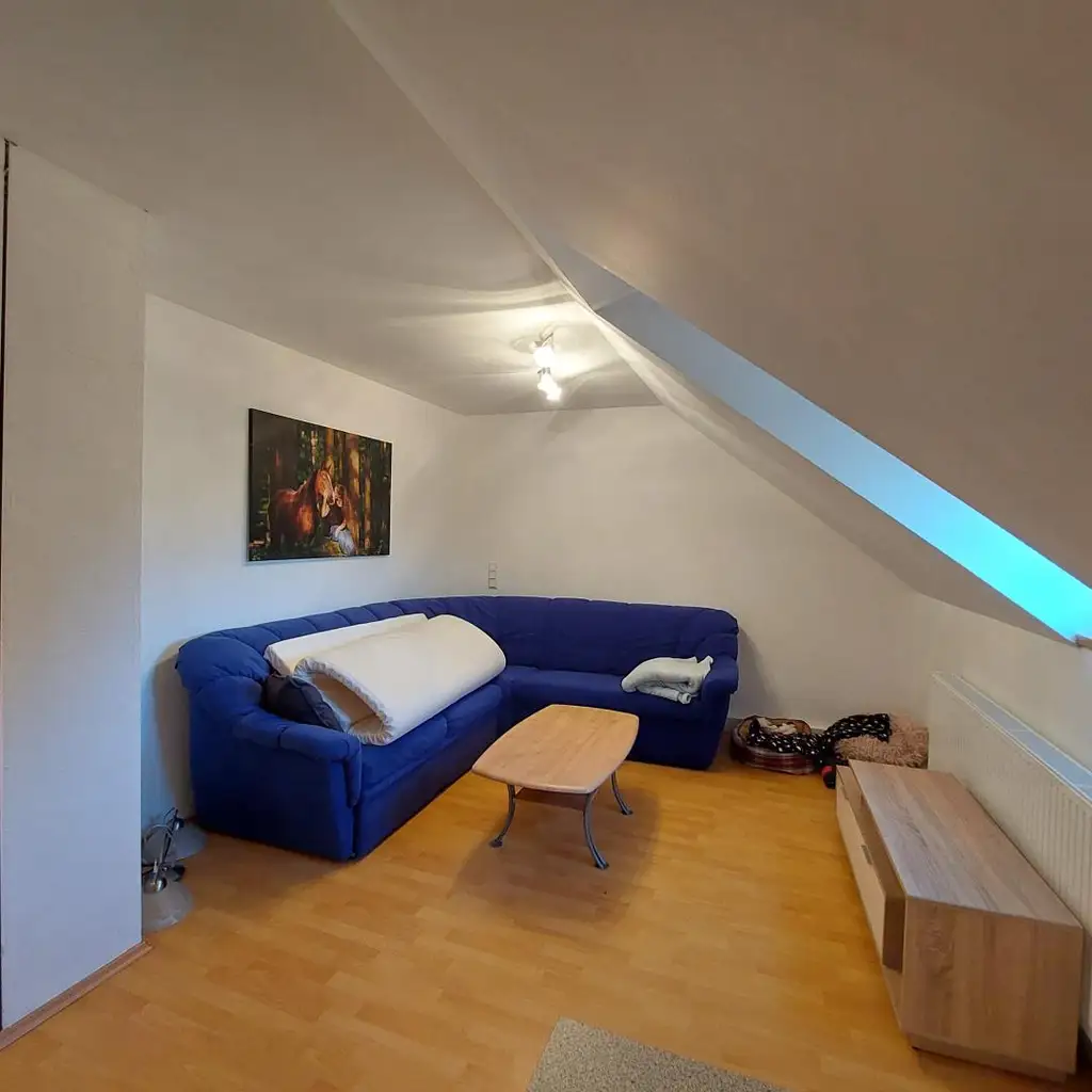 Haus mit zwei getrennten Wohneinheiten in ruhiger Lage